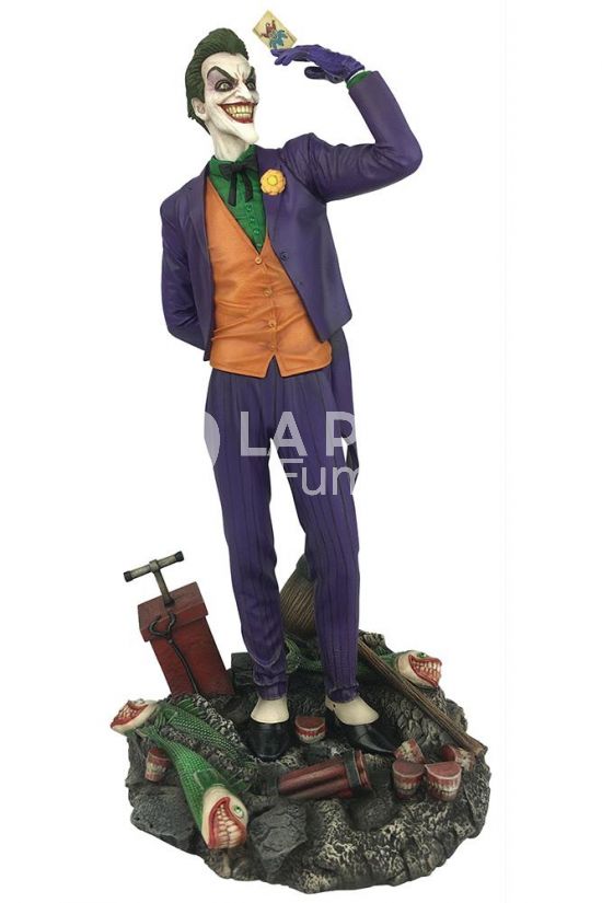 DC GALLERY : JOKER  STATUA IN PVC 25 CM