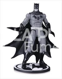 BATMAN BLACK AND WHITE STATUE BY CAPULLO